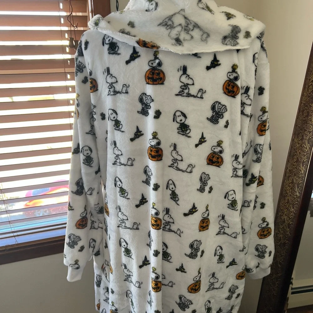 Peanuts lounge wear - Picture 7 of 9